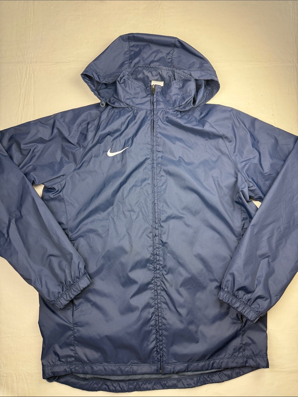 Nike Men's Navy Windbreaker Front Zip Packable Hood White Swoosh Pockets Size M